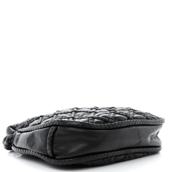 CHANEL Large Quilted Lambskin Hobo Black - Picture 4 of 11